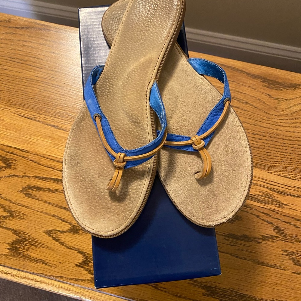 Sperry Flip flops